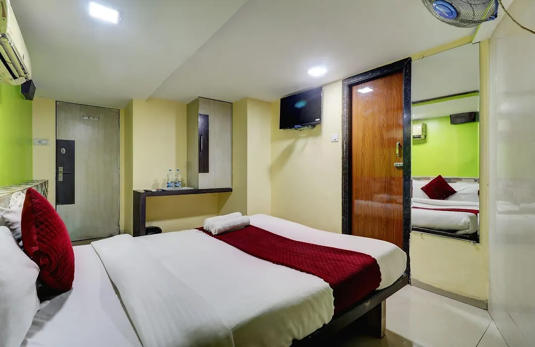 Hotel Icon Near T-2 International Airport Mumbai-1