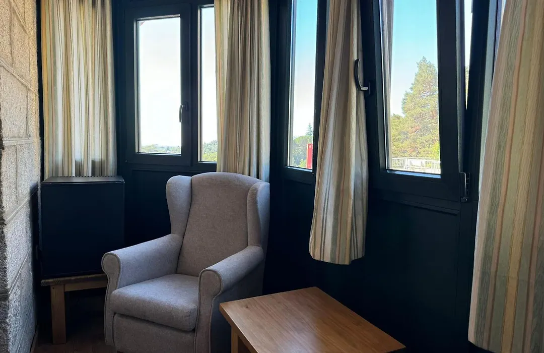 Hostal Aribel Longinos-1