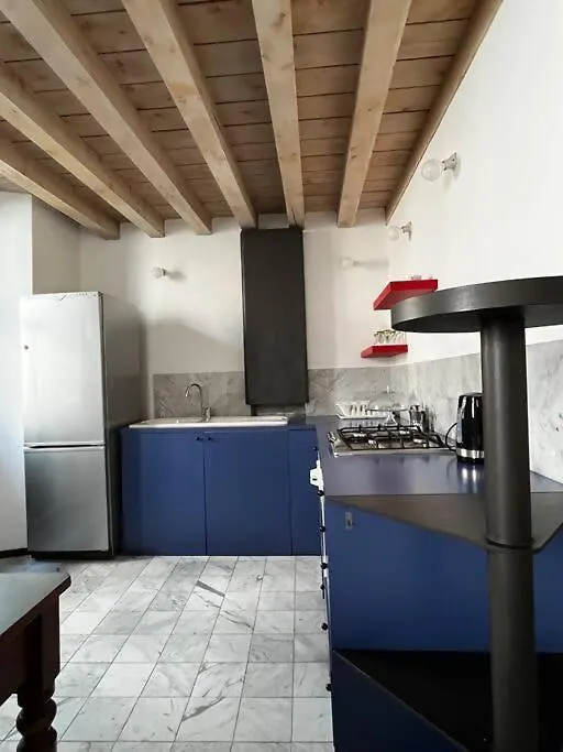 Chambre Dans La Tour-1