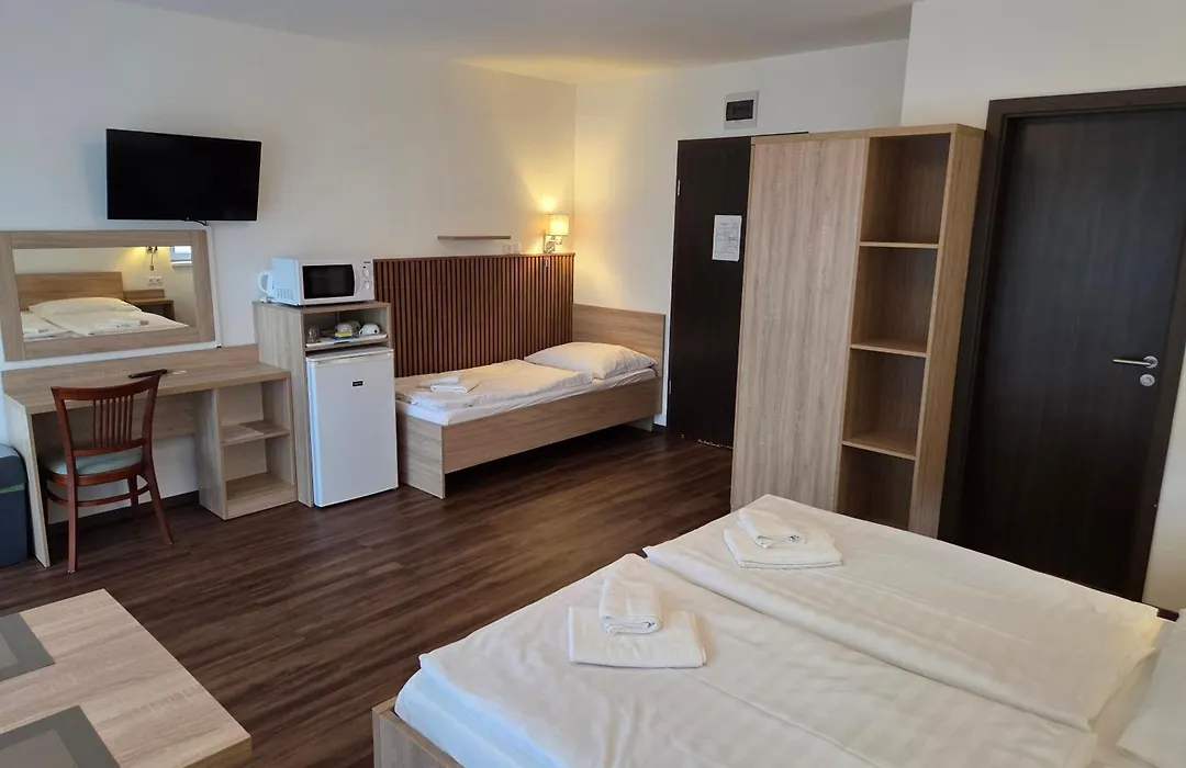 Adam Apartmanhaz-1