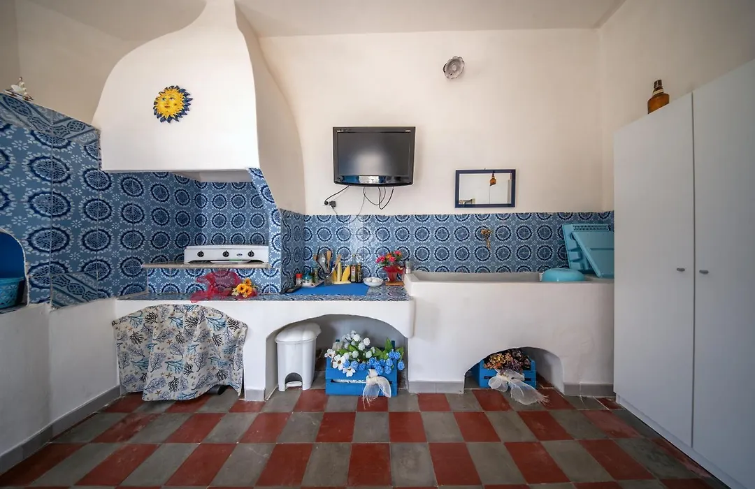 The Twins Rooms In Marettimo 1-1