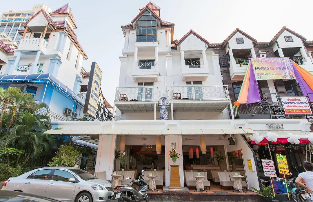 Connect Guesthouse-1