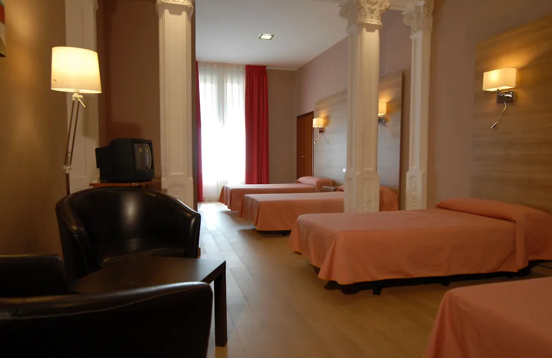 Hostal Aguilar-1