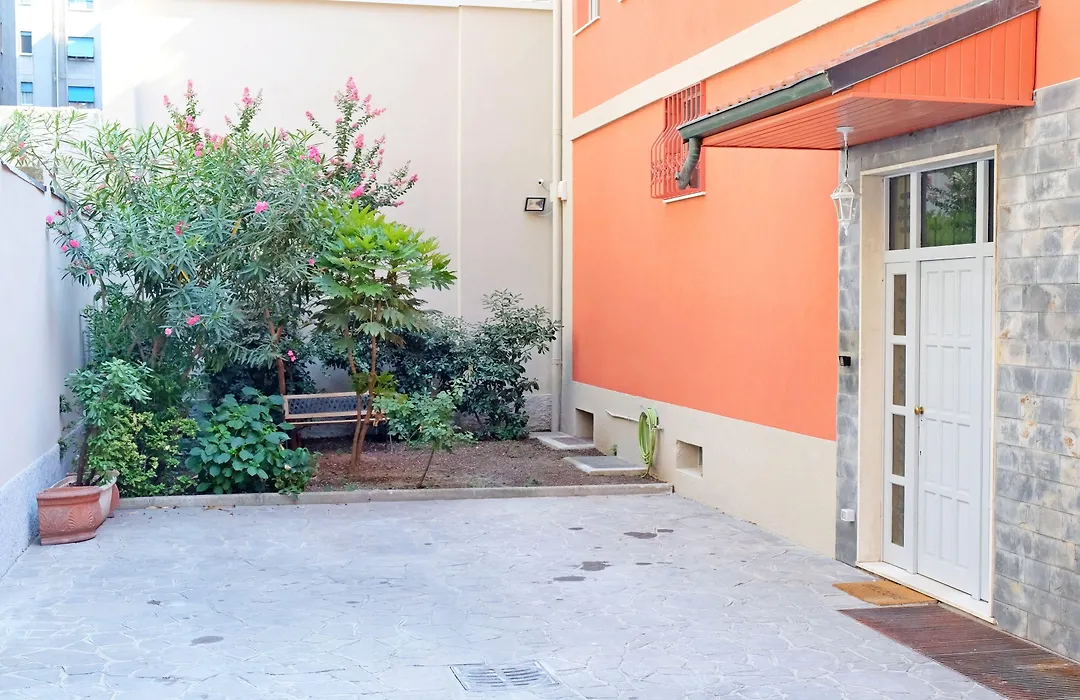 Hostmate - Milano - Vespri Siciliani-1