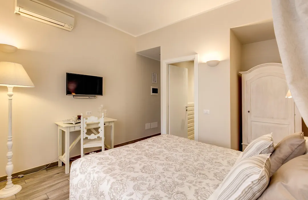 Casa Tua Vaticano Guest House-1
