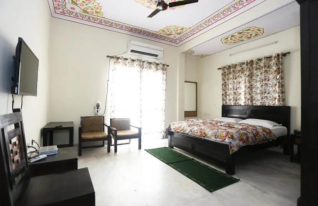 Ratan Niwas-1