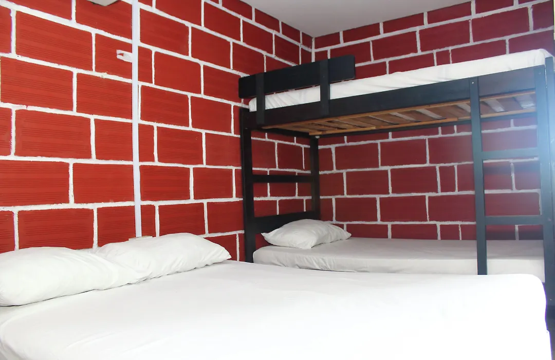 Hostal La Guaca (Adults Only)-1
