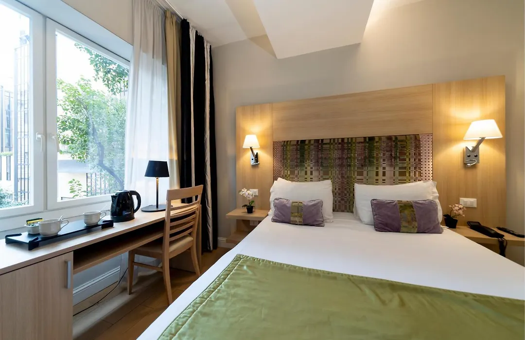 Chic&Town Luxury Rooms Piazza del Popolo-1