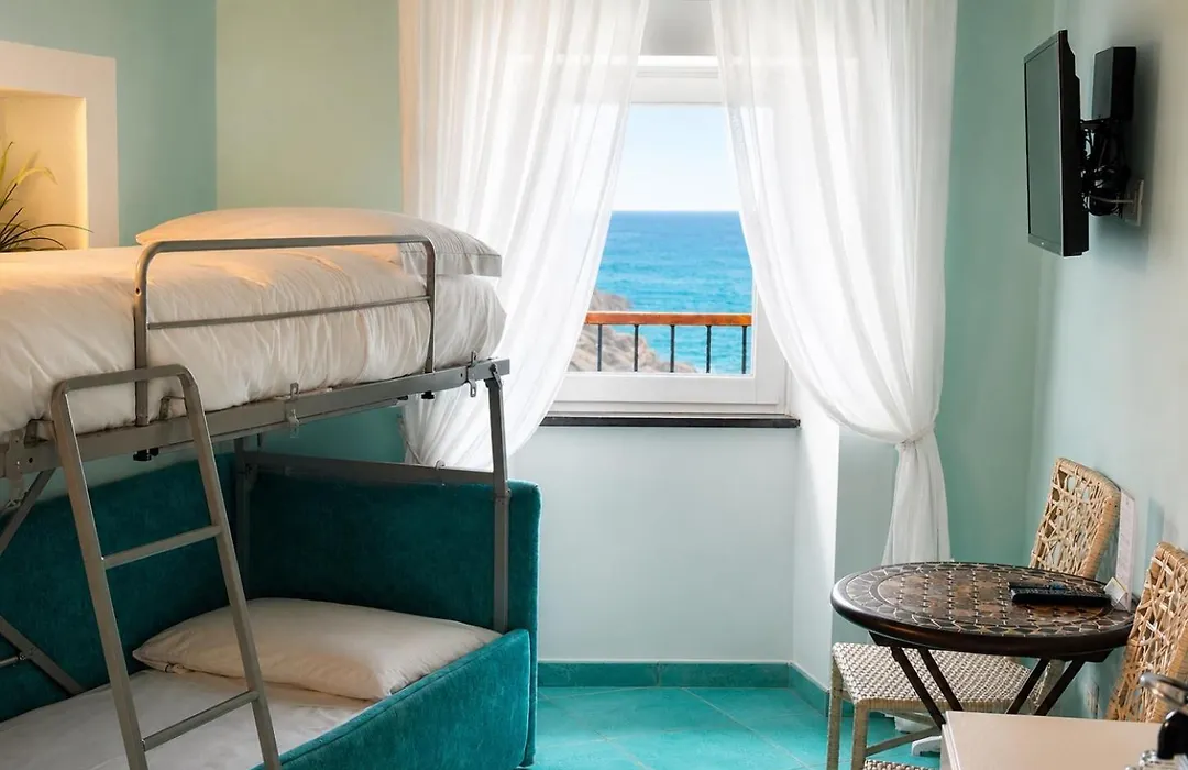 La Polena Camere Vernazza - Suite vista mare-1