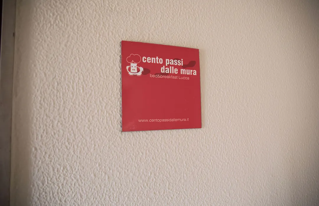 B&B Cento Passi Dalle Mura-1