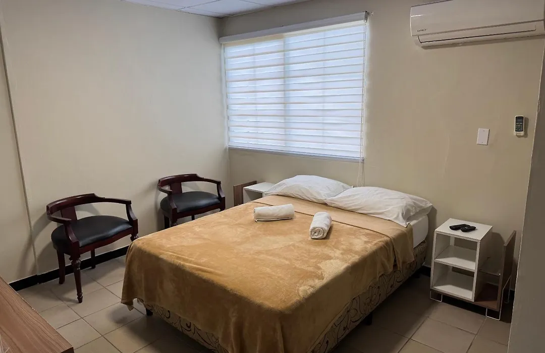 Hostal EL Prado-1