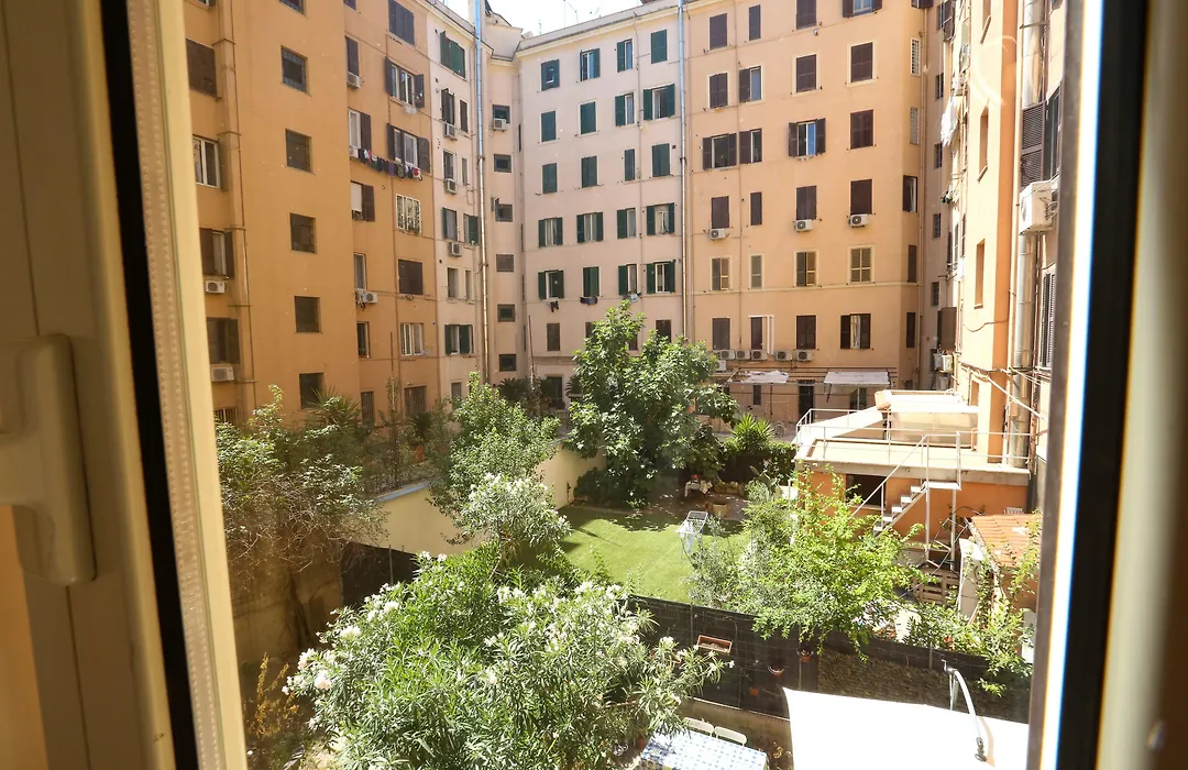 Vanella Rome Domus-1