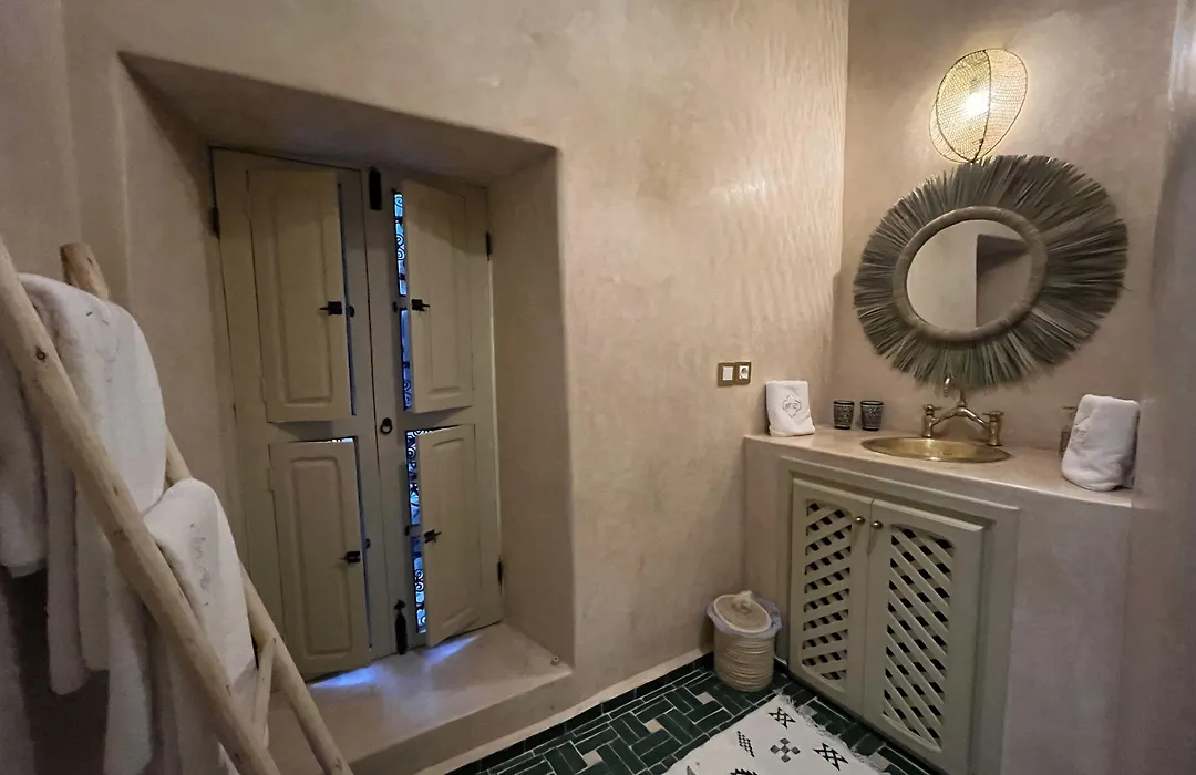 Riad Ecila-1
