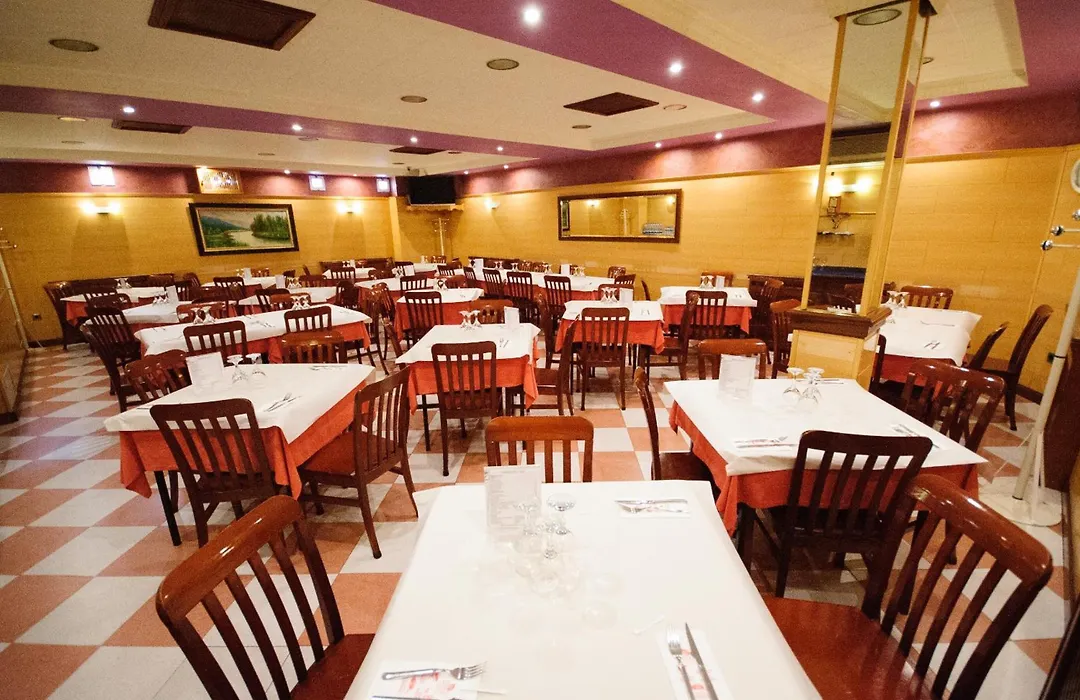 Hostal Restaurante la Trucha-1