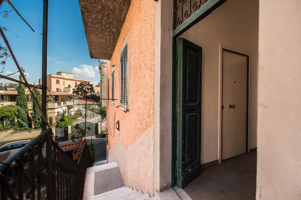 Pigneto Rooms-1