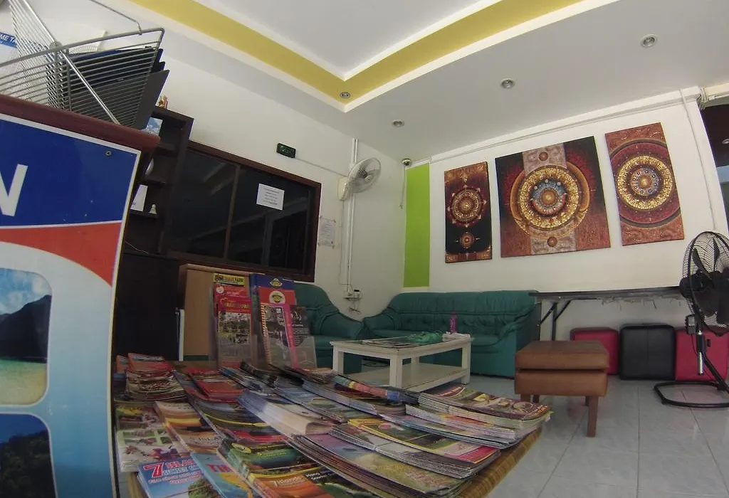 The Leaf Guesthouse-1