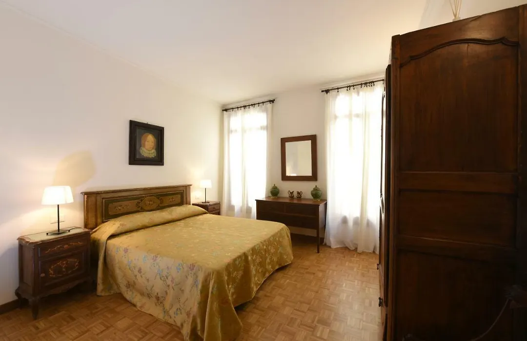 Le Due Corone Bed & Breakfast-1