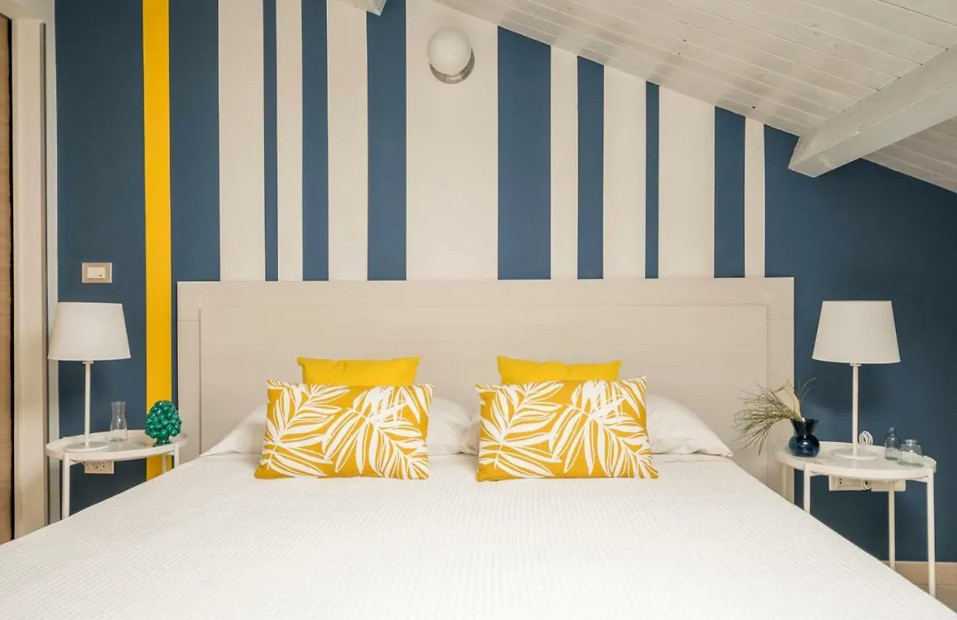 Civico 64 Bed&Breakfast in mansarda-1