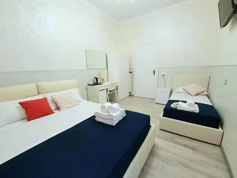 Oscar Suite Home-1