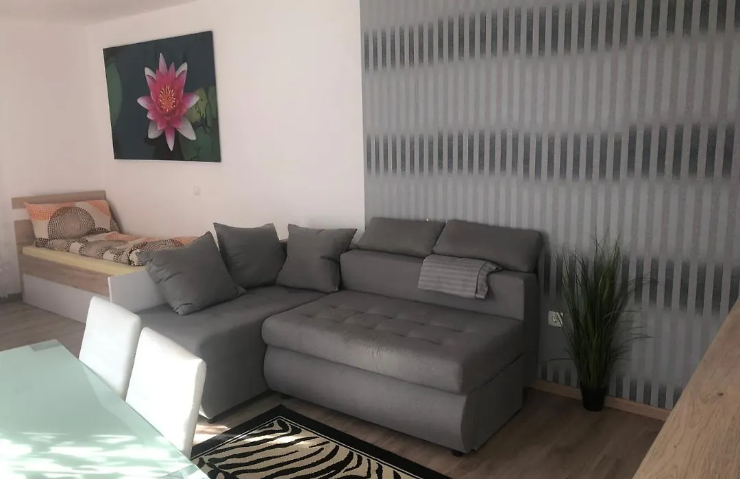 Edes Alom Guesthouse-1