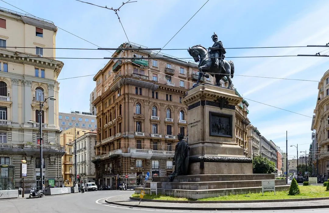 Napoliving-1