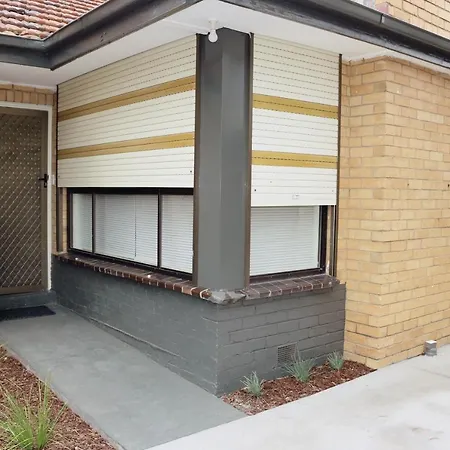 Sunny House - Melbourne Airport Home-3