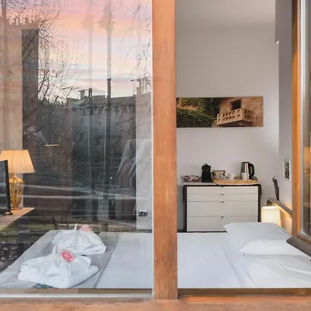 Castle View Room - Veronainflat-3