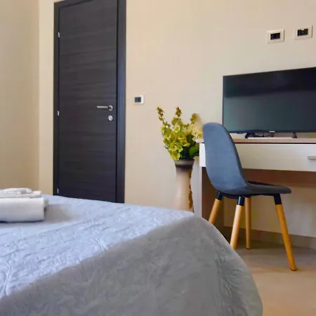 Casa Vacanze e Fitta Camere San Nico-2