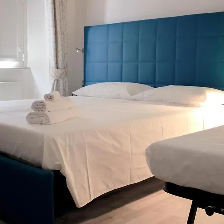 Rome Station Rooms-2