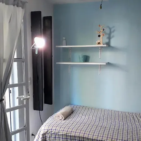 Room In Guest Room - Low Budget Small Room, With Wi-Fi Private Bathroom At Downtown Cancun-2