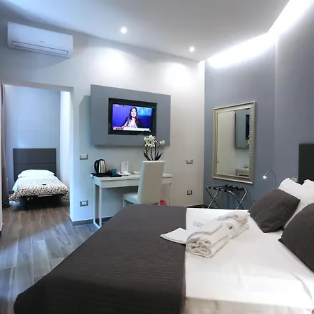 B&B Home 77-3