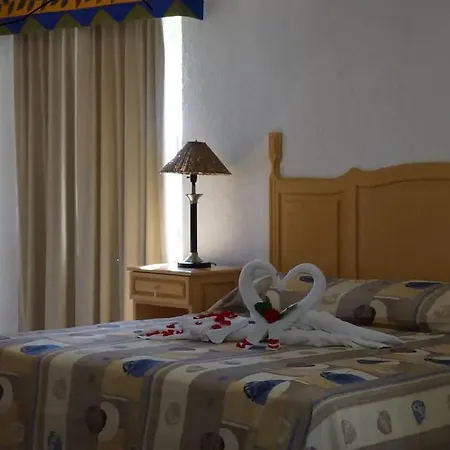 Arena Hotel Zone Room-3