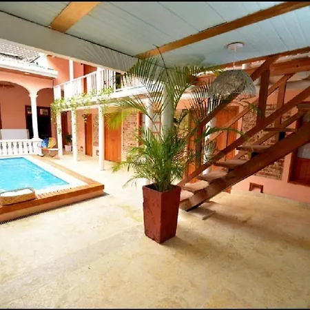 Ca-6 Habitacion En La Ciudad Amurallada De Cartagena Con Piscina Y Wifi-3