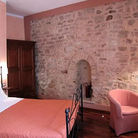 La Luna nel Borgo-3