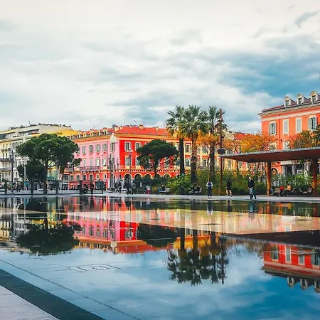 Beautiful And Cozy Place In The Center Of Nice-2