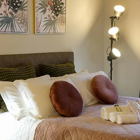 Verona Suites And Rooms-3