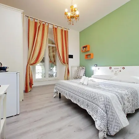 Lucky Holiday Rooms-2