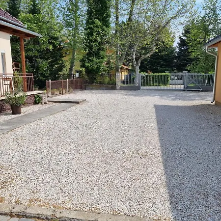 Adam Apartmanhaz-2