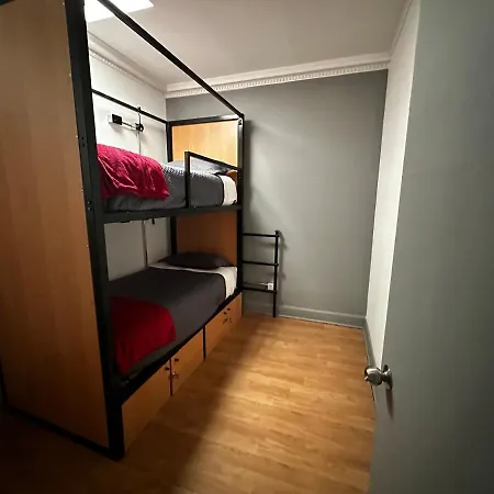 We Love Hostel-2