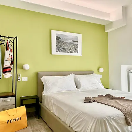 Room Center Sorrento Baby-2