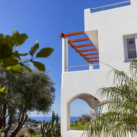 The Olive Tree - Seaview Apartments-3