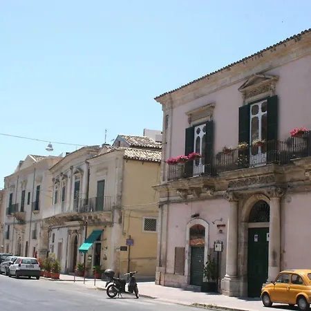 Palazzo Il Cavaliere B&B De Charme-3