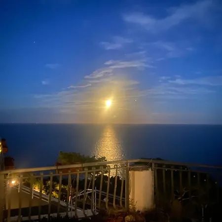 Camera Vista Mare Sunrise-Top Panorama-Only Adults-2