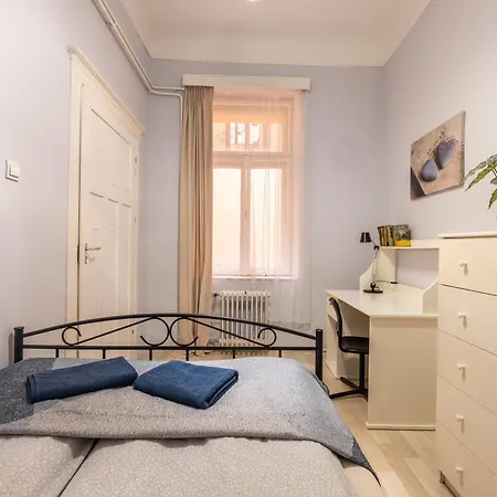Gellerico Rooms At Horanszky Street-3
