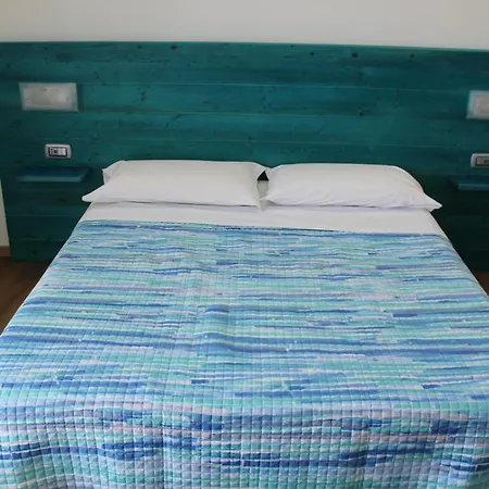 Otto&Mezzo B&B-3