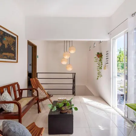 Carlota Guest House-2