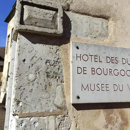 Le 14 Faubourg-3