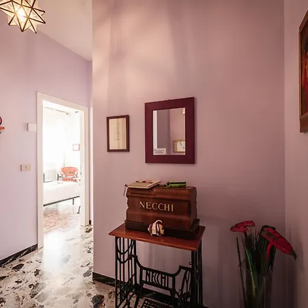 Casa Fuori Casa - aria condizionata, parcheggio auto, garage moto-2