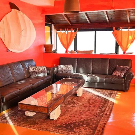 Surfactivity Guest House-2