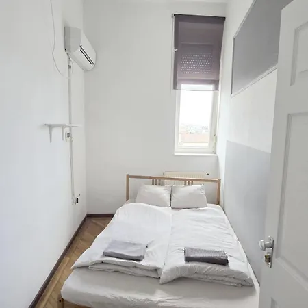 Artist Guest House-2